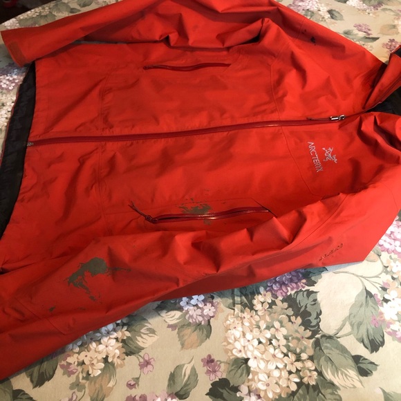 Arcteryx Beta SL Gore-Tex Large - Picture 5 of 8